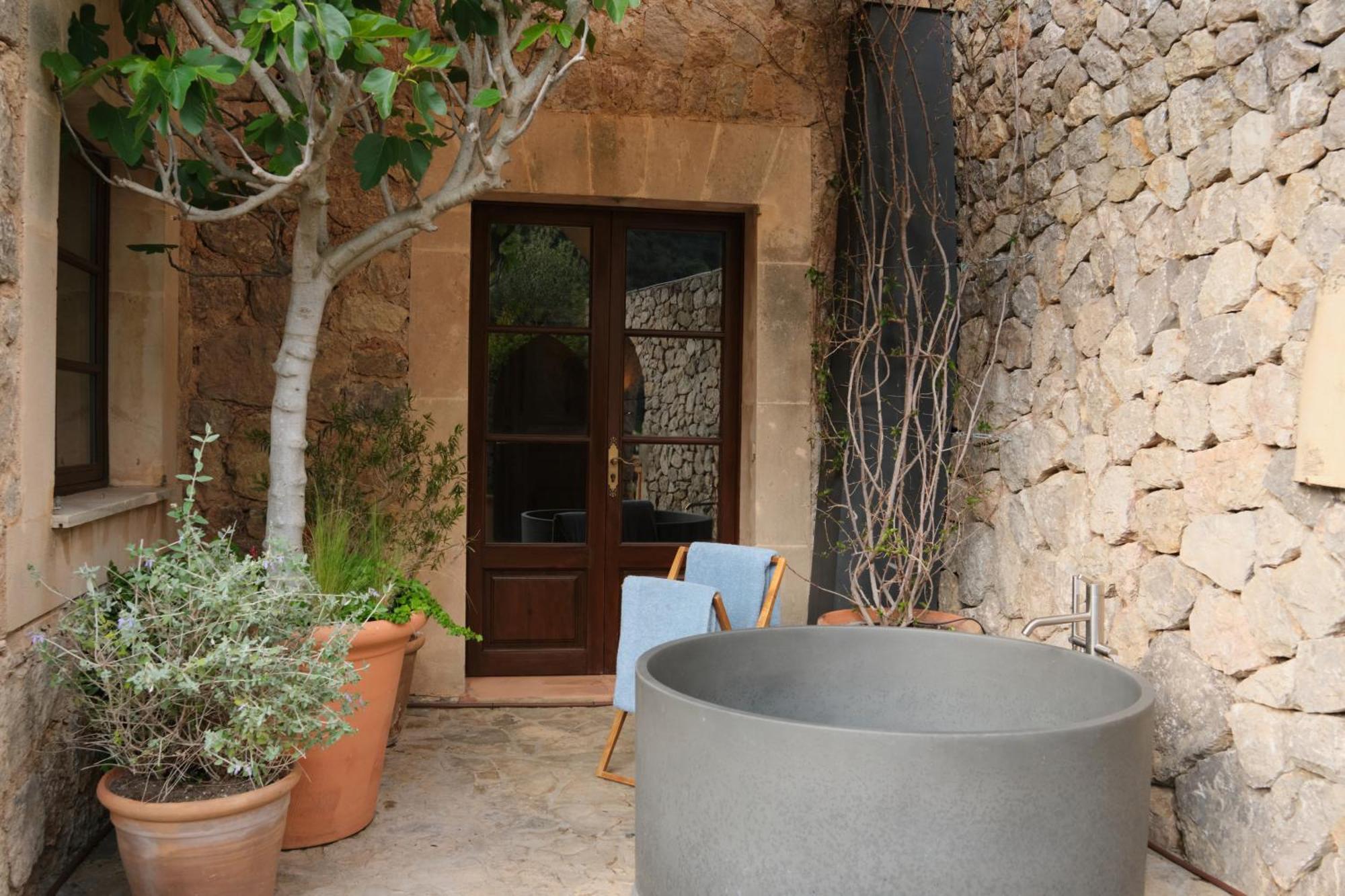 - The New Brand By It Mallorca Valldemossa (Mallorca)